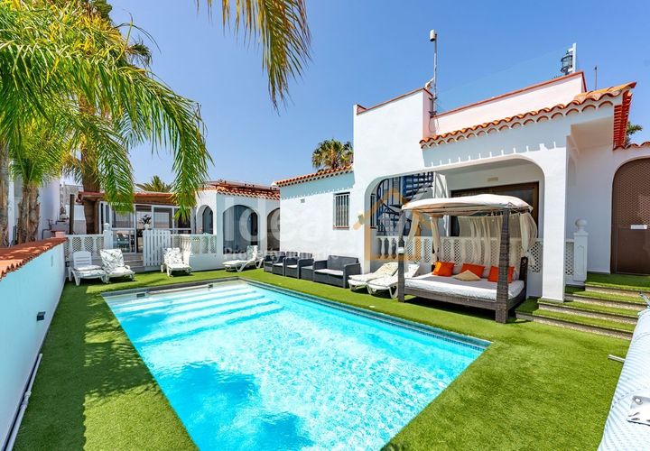 Villa i Amarilla Golf, Tenerife, Amarilla Golf - € 1.100.000 | Ref: 920-V4 - foto 1