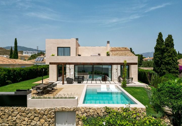 Villa a Benahavis, Malaga, Benahavis - € 2.325.000 | Ref: YMS1602 - foto 1