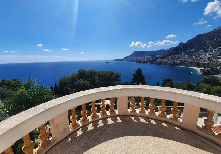 Villa i Roquebrune-Cap-Martin, Alpes-Maritimes, Roquebrune-Cap-Martin - € 3.000.000 | Ref: HH-15906366 - foto 1