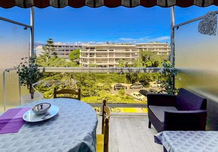 Leilighet i Antibes, Alpes-Maritimes, Antibes - € 189 000 | Ref: V2525 - foto 1