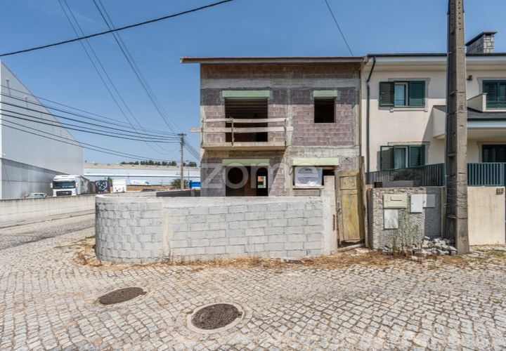 Terreno en Pedroso, Porto, Pedroso - € 240.000 | Ref: ZMPT580285 - photo 1