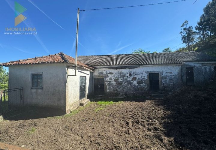 Villa a Azere, Viana do Castelo, Azere - € 120.000 | Ref: AVV-008-008 - foto 1