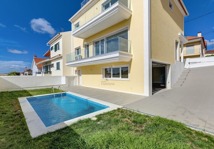Villa i Odivelas, Lisbon, Odivelas - € 940.000 | Ref: Moradia a estrar T4 - foto 1