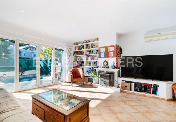 Villa i Vale do Lobo, Faro, Vale do Lobo - € 1.150.000 | Ref: W-046HCV - foto 1