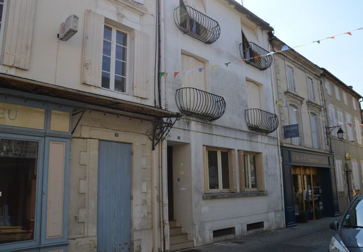 Landsbyhus i Duras, Lot-et-Garonne, Duras - € 137.800 | Ref: D2757 - foto 1