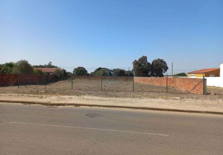 Helårsgrund i Portalegre, Portalegre, Portalegre - € 30.000 | Ref: 100/25 - foto 1