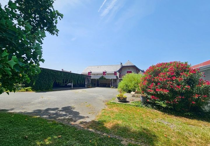 Villa i Momeres, Hautes-Pyrenees, Momeres - € 365.000 | Ref: 340932493345 - foto 1