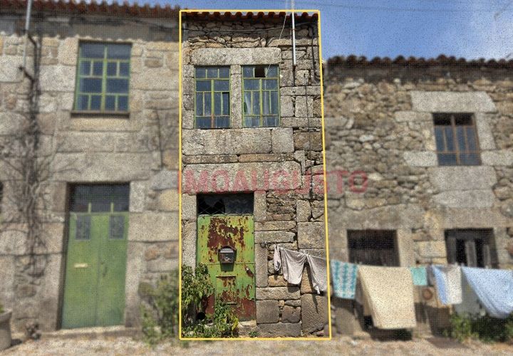 Villa i Freches e Torres, Guarda, Freches e Torres - € 19.900 | Ref: CAS_2320 - foto 1