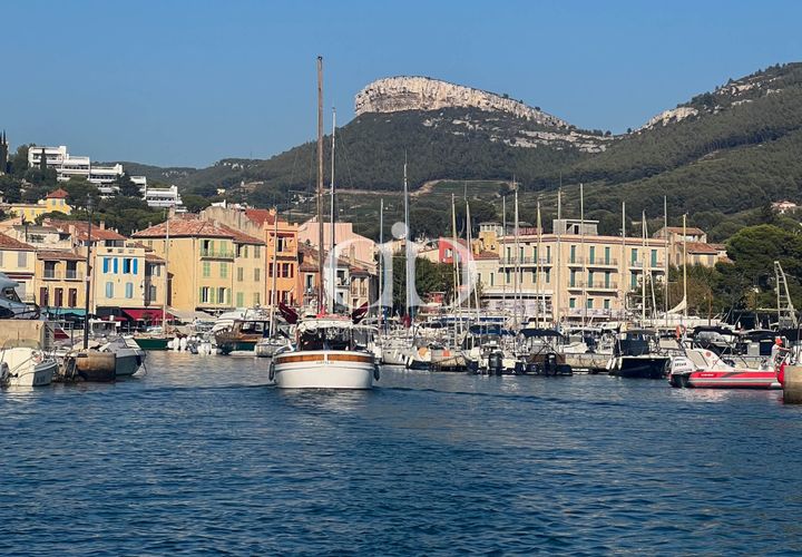 Duplex i Cassis, Bouches-du-Rhone, Cassis - € 750.000 | Ref: VA-869 - foto 1
