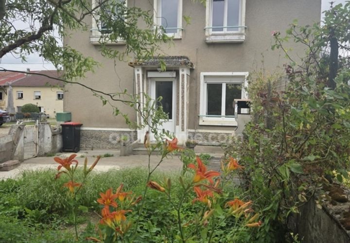 Villa i Delut, Meuse, Delut - € 98.000 | Ref: 830038206389 - foto 1