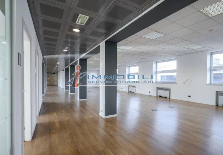 Villa i Milan, Milan, Milan - € 65.116 | Ref: SLJW114 - foto 1