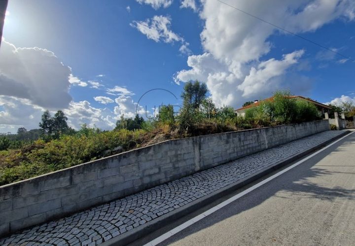 Helårsgrund i Cavernaes, Viseu, Cavernaes - € 55.000 | Ref: UM2093 - foto 1
