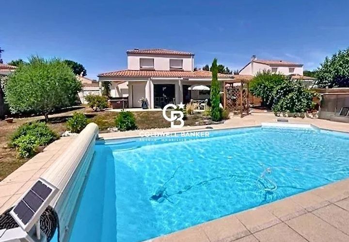 Villa a La Roche-sur-Yon, Vendee, La Roche-sur-Yon - € 549.000 | Ref: 00036BLV - foto 1