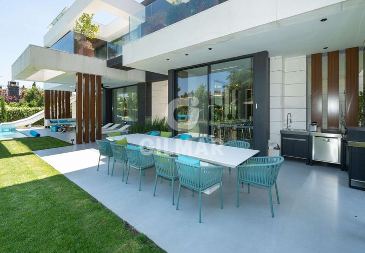 Villa a Madrid, Madrid, Madrid - € 6.800.000 | Ref: 198352 - foto 1