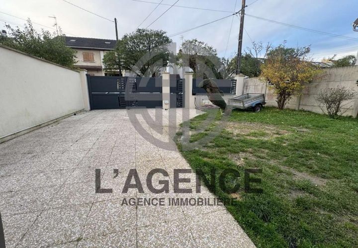 Villa i Coubron, Seine-Saint-Denis, Coubron - € 363.000 | Ref: 1580M - foto 1