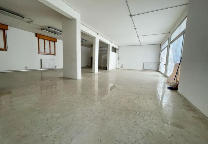 Erhvervsejendom i Carpi, Modena, Carpi - € 100.000 | Ref: U 106 - foto 1