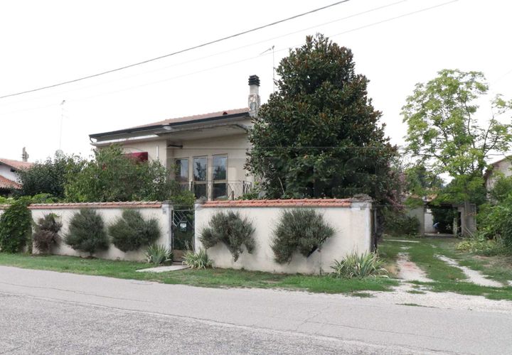 Villa a Sermide e Felonica, Mantua, Sermide e Felonica - € 90.000 | Ref: VBO242 - foto 1