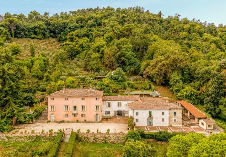 Villa i Lucca, Lucca, Lucca - € 4.100.000 | Ref: CBI129-2006-130553 - foto 1