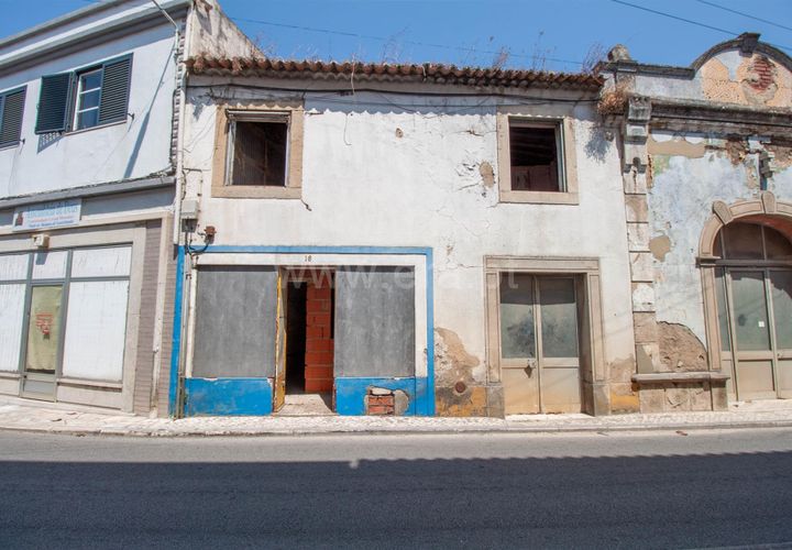Villa en Alenquer, Lisbon, Alenquer - € 69.900 | Ref: 295250087 - photo 1
