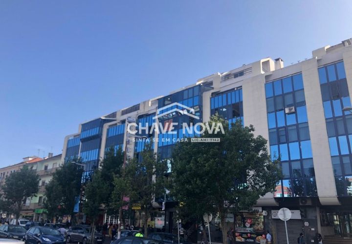 Lejlighed i Amadora, Lisbon, Amadora - € 420.000 | Ref: LXM/00615 - foto 1