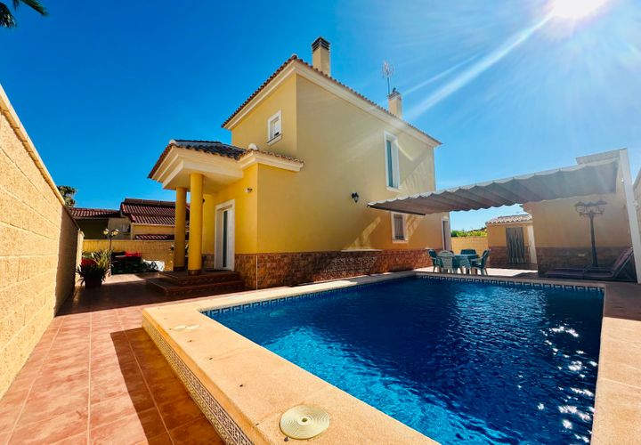 Villa i La Marina, Alicante, La Marina - € 385.000 | Ref: SP4706 - foto 1
