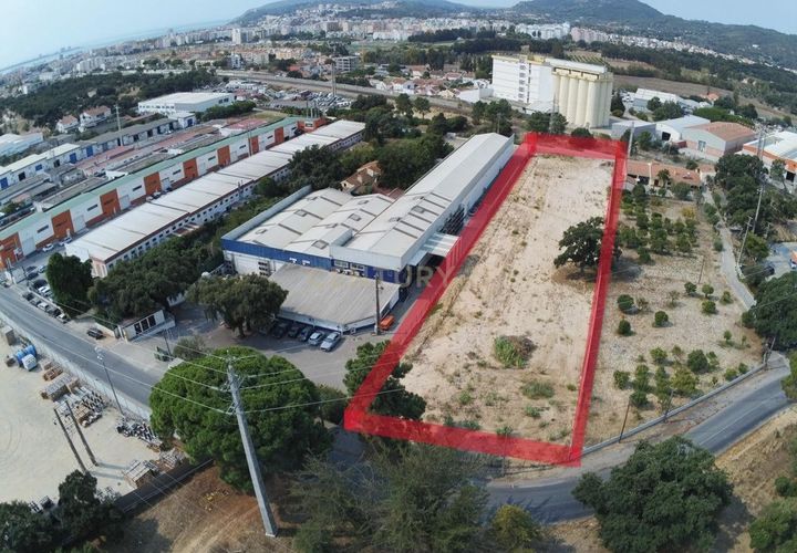 Helårsgrund i Setubal, Setubal, Setubal - € 1.600.000 | Ref: C0237-03513 - foto 1