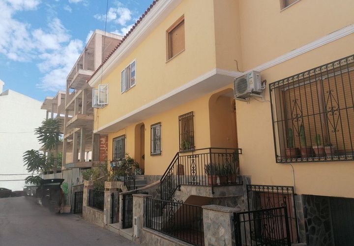 Landsbyhus i Baza, Granada, Baza - € 175.000 | Ref: v3087 - foto 1