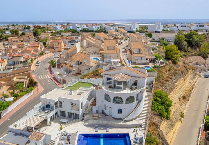 Villa i Ciudad Quesada, Alicante, Ciudad Quesada - € 1.200.000 | Ref: QMS-90239 - foto 1