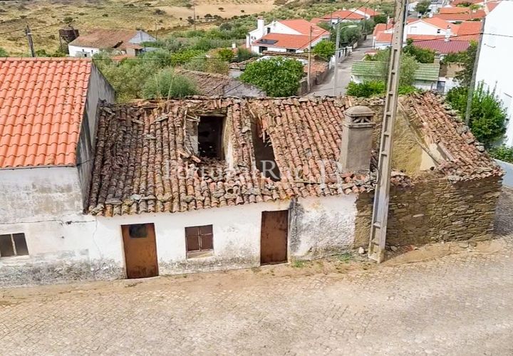 Villa a Rosmaninhal, Castelo Branco, Rosmaninhal - € 20.000 | Ref: IM951-C - foto 1