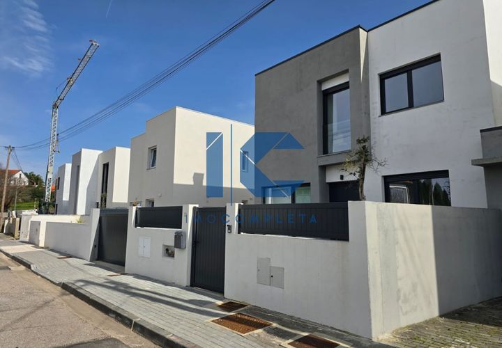 Villa i Agueda, Aveiro, Agueda - € 350.000 | Ref: 20250800111 - foto 1