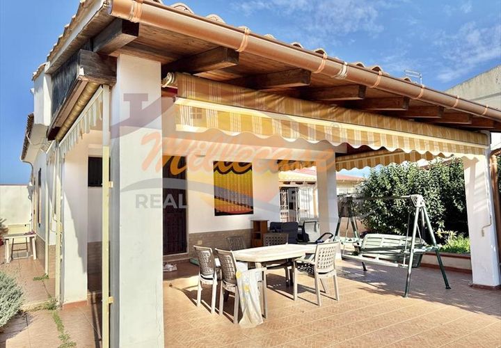 Villa i Siracusa, Siracusa, Siracusa - € 105.000 | Ref: RIF2237/105ELORINA - foto 1
