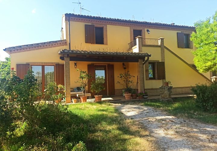 Farm hus i Montecosaro, Macerata, Montecosaro - € 650.000 | Ref: MC0-44919 - foto 1