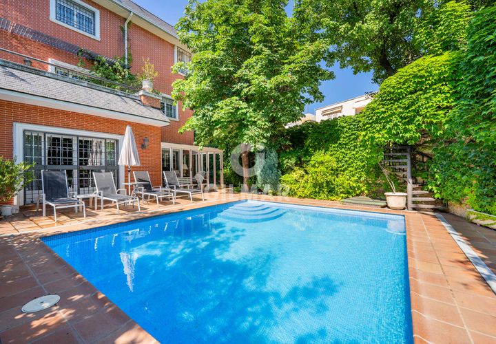 Villa a Madrid, Madrid, Madrid - € 5.300.000 | Ref: 116668 - foto 1
