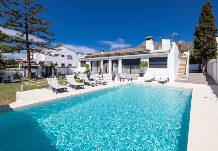 Villa i Marbella, Malaga, Marbella - € 1.800.000 | Ref: 212808 - foto 1