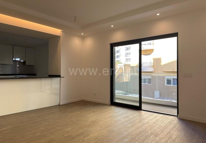 Apartament a Olhao, Faro, Olhao - € 1.500/mes | Ref: 014250121 - foto 1