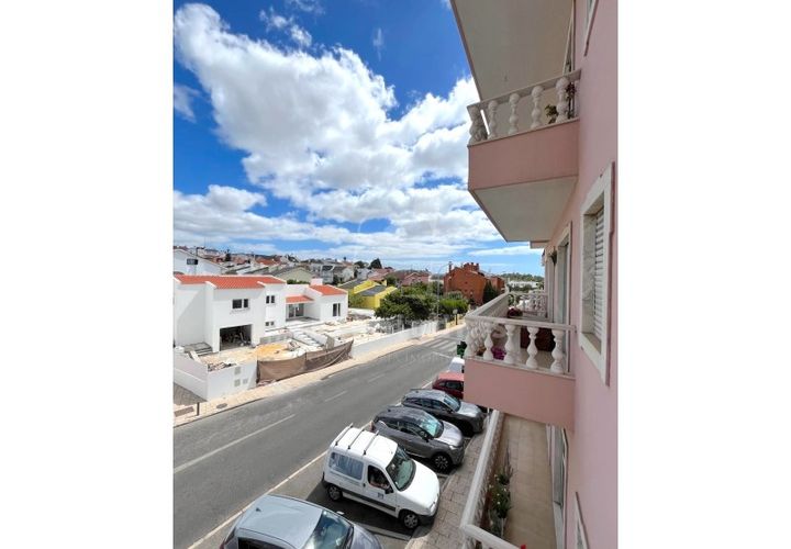 Apartament a Carnaxide, Lisbon, Carnaxide - € 1.800/mes | Ref: ADIMO20 - foto 1