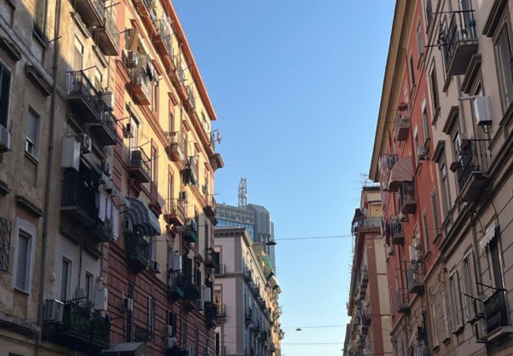Erhvervsejendom i Naples, Naples, Naples - € 100.000 | Ref: VIA PARMA - foto 1