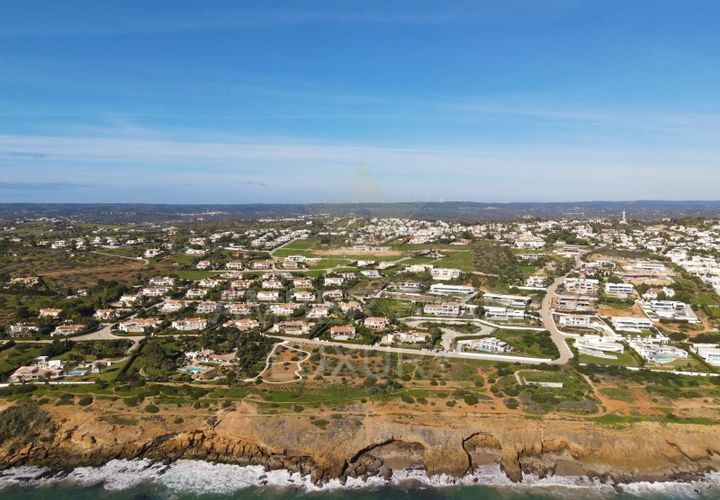 Helårsgrund i Luz, Faro, Luz - € 850.000 | Ref: 0434/25 - foto 1