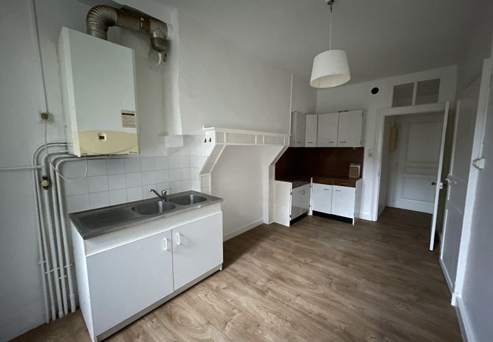 Apartament a Confolens, Charente, Confolens - € 298/mes | Ref: 22396 - foto 1