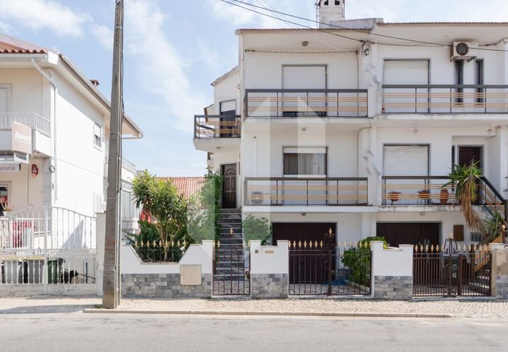 Byhus i Corroios, Setubal, Corroios - € 400.000 | Ref: HAB_138 - foto 1