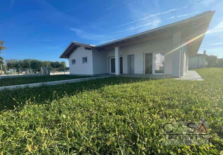 Villa i Azzano Decimo, Pordenone, Azzano Decimo - € 430.000 | Ref: 2324-081 - foto 1