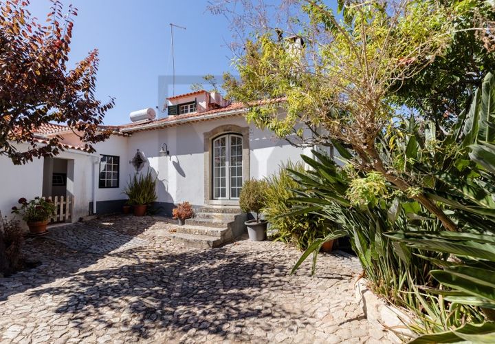 Villa i Almocageme, Lisbon, Almocageme - € 950.000 | Ref: CAS_75 - foto 1