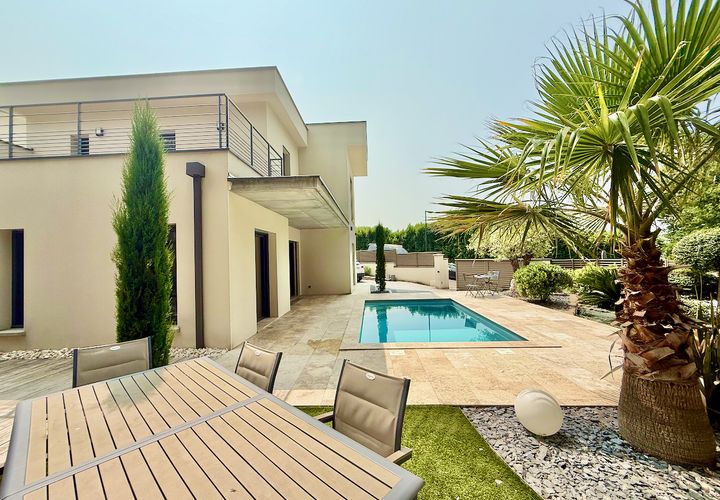 Villa i Vienne, Isere, Vienne - € 585.000 | Ref: 1041b - foto 1