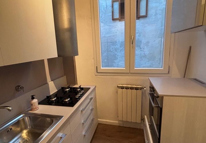 Apartament a Florence, Florence, Florence - € 1.150/mes | Ref: a25328 - foto 1