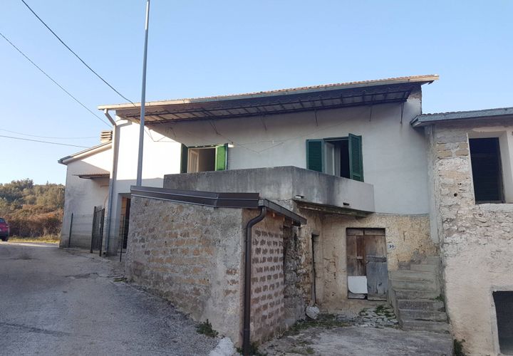 Villa a Rocca d'Arce, Frosinone, Rocca d'Arce - € 28.000 | Ref: AC99-149-891 - foto 1