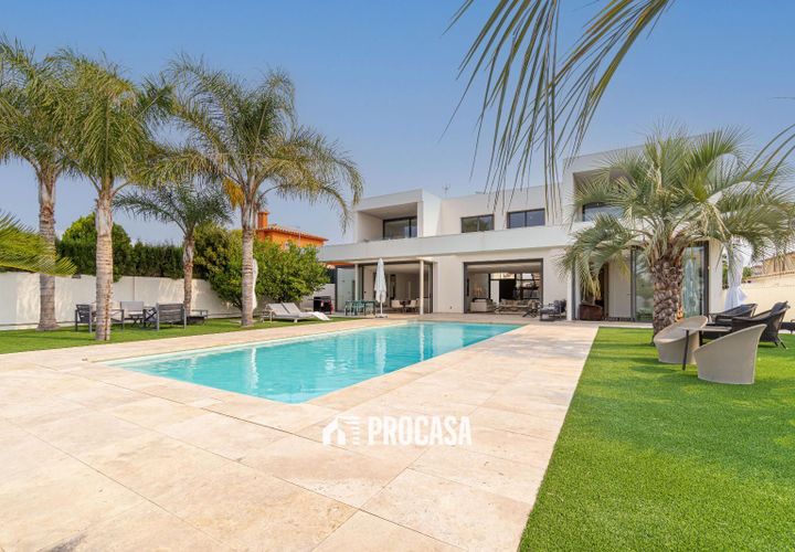 Villa a Empuriabrava, Gerona, Empuriabrava - € 2.995.000 | Ref: 3968 - foto 1