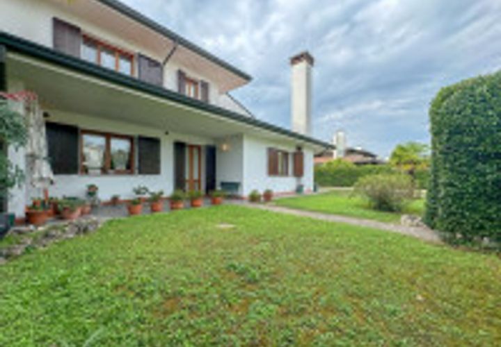 Villa i Stra, Venice, Stra - € 330.000 | Ref: I02 - foto 1