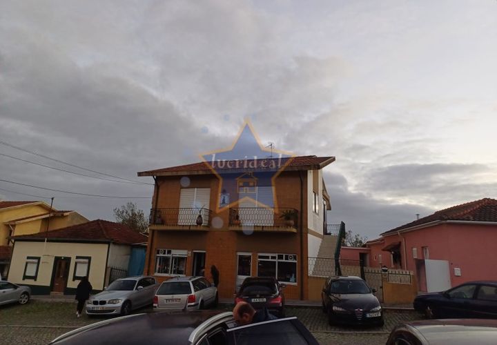 Villa i Maia, Porto, Maia - € 370.000 | Ref: 5823/25 - foto 1