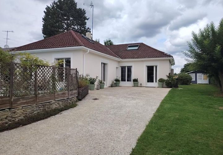 Villa a Lesigny, Seine-et-Marne, Lesigny - € 538.000 | Ref: 417054DDUB - foto 1