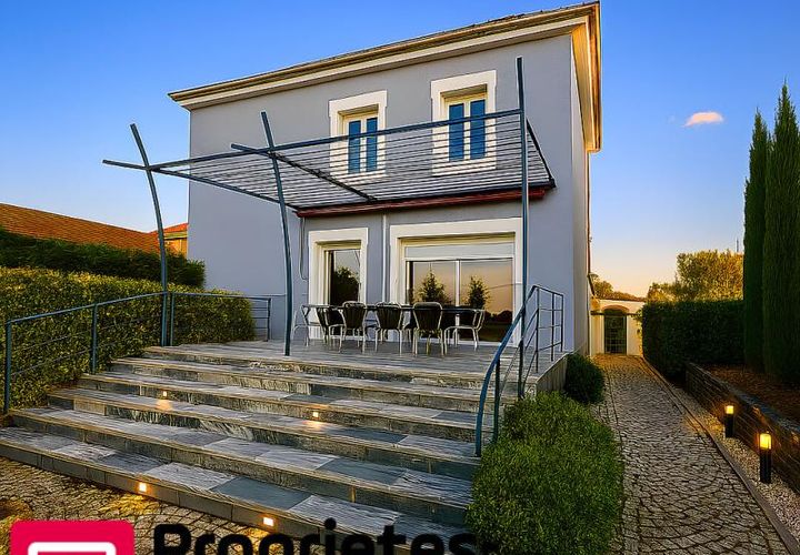 Villa a Roanne, Loire, Roanne - € 519.000 | Ref: 413140PPER - foto 1
